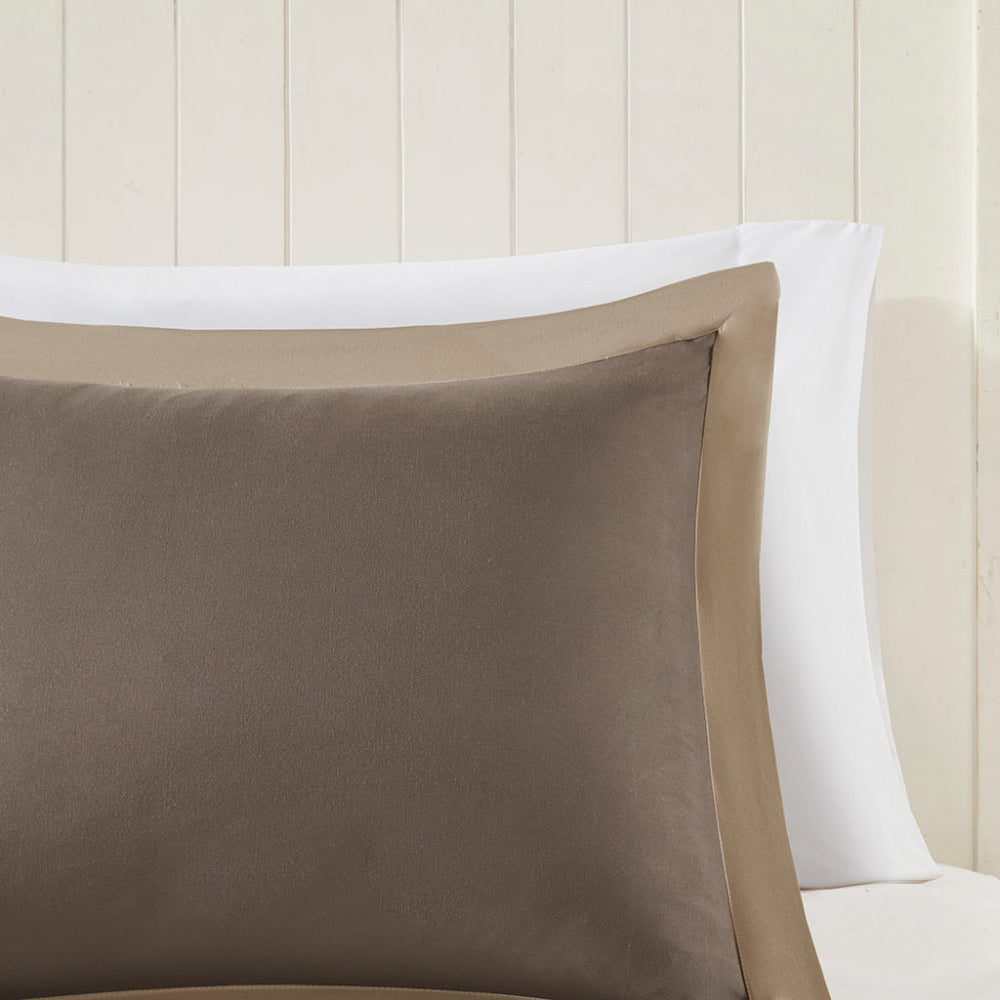 Full/Queen 3M Scotchgard Diamond Quilting Reversible Down Alternative Comforter Set