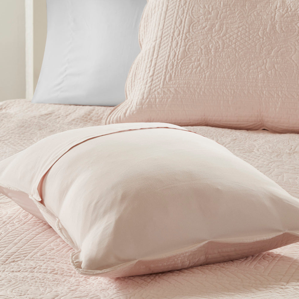 3 Piece Reversible Scalloped Edge Quilt Set Blush Full/Queen