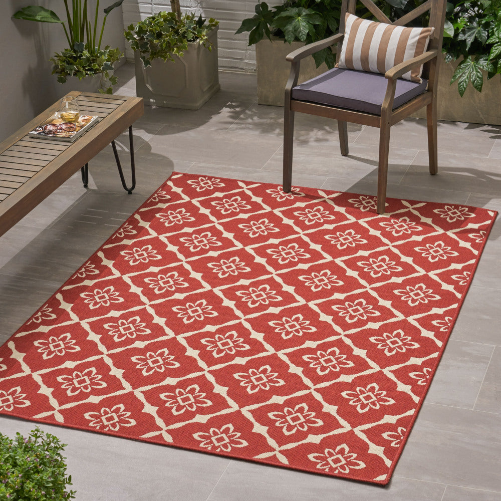 7'x5'3" RUG