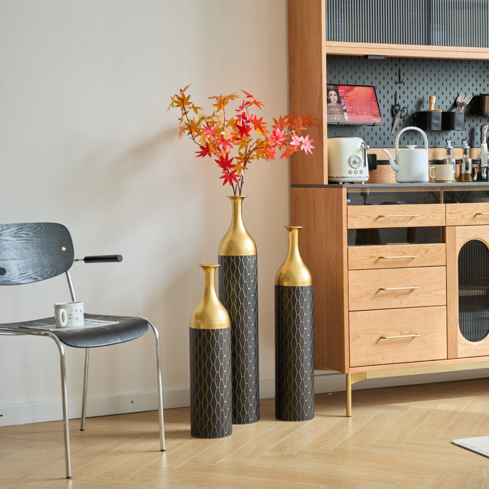 Black and Gold Metal Vase Set of 3 Floor Vases Ideal for Mother's Day Gift Wedding Decoration Elegant Floral Display