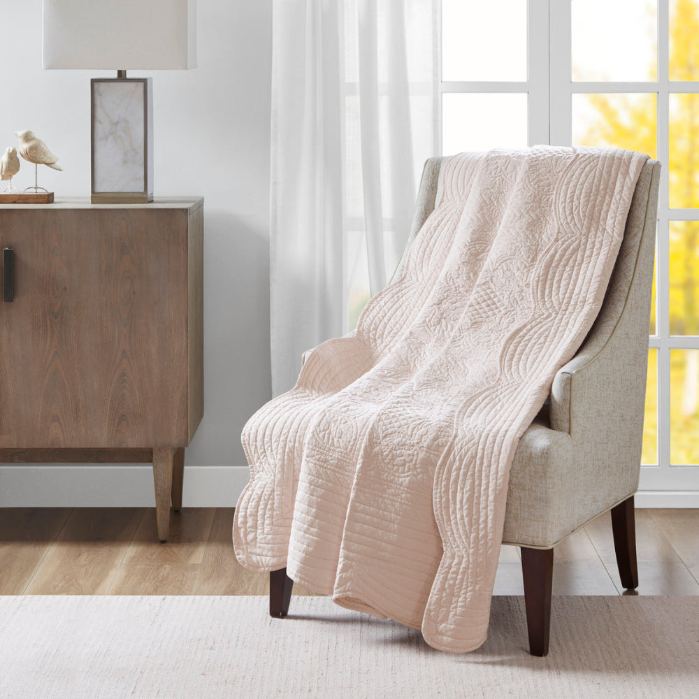Oversized Quilted Throw with Scalloped Edges White 60x72"