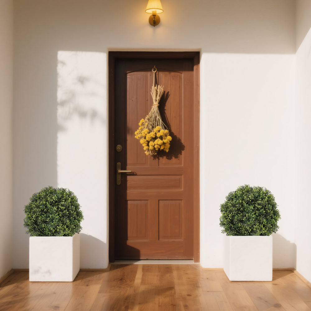 55cm Artificial Topiary Boxwood Ball Trees – Faux Evergreen Potted Shrubs for Porch, Patio, or Entryway Decor, 2pcs/set