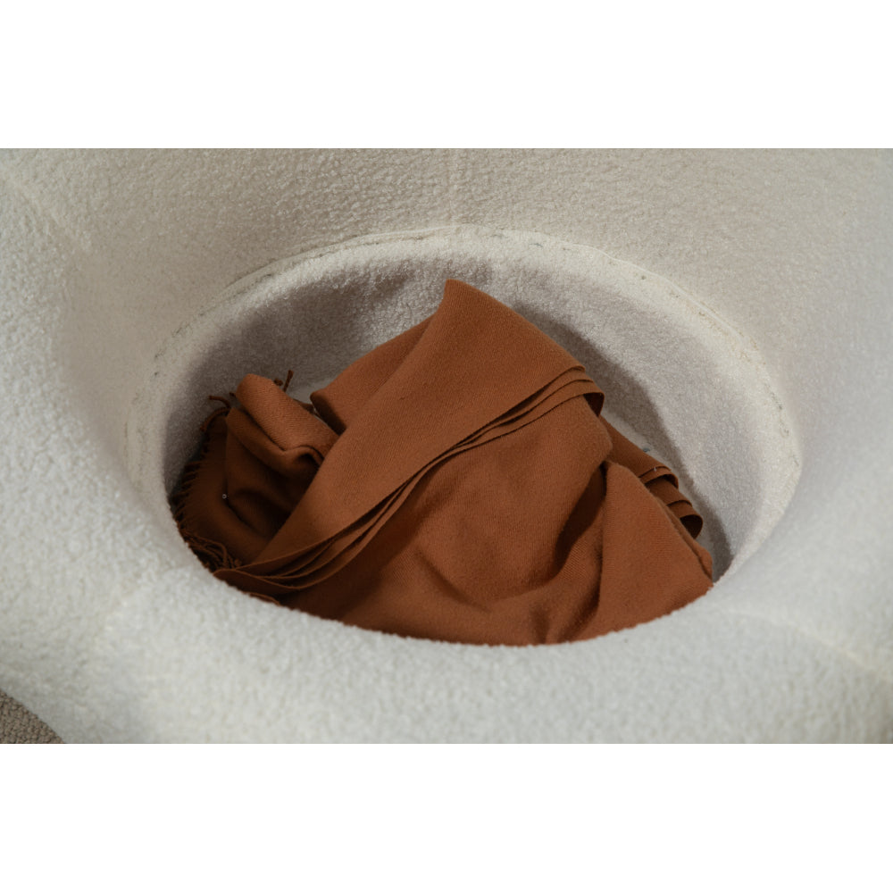 The 360-degree spinning armchair is designed for your leisure and comfort. The sturdy and wide base, Irony and metal turntable can achieve smooth and easy rotation. Sitting on it, you will fall