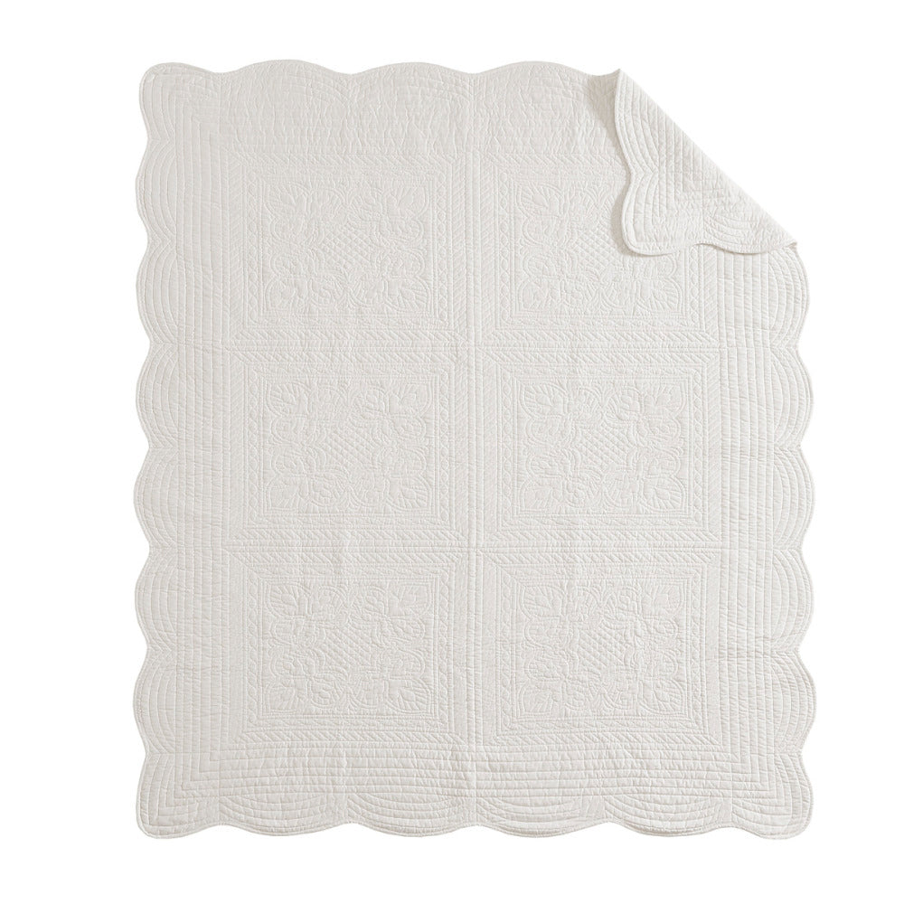 Oversized Quilted Throw with Scalloped Edges White 60x72"