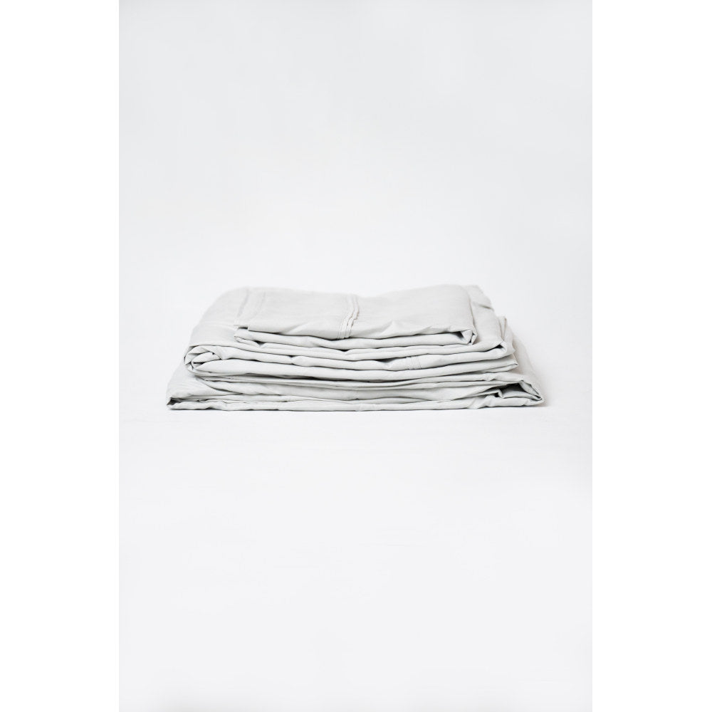 Omne Sleep 4-Piece White Brushed Microfiber Twin Hypoallergenic Sheet Set