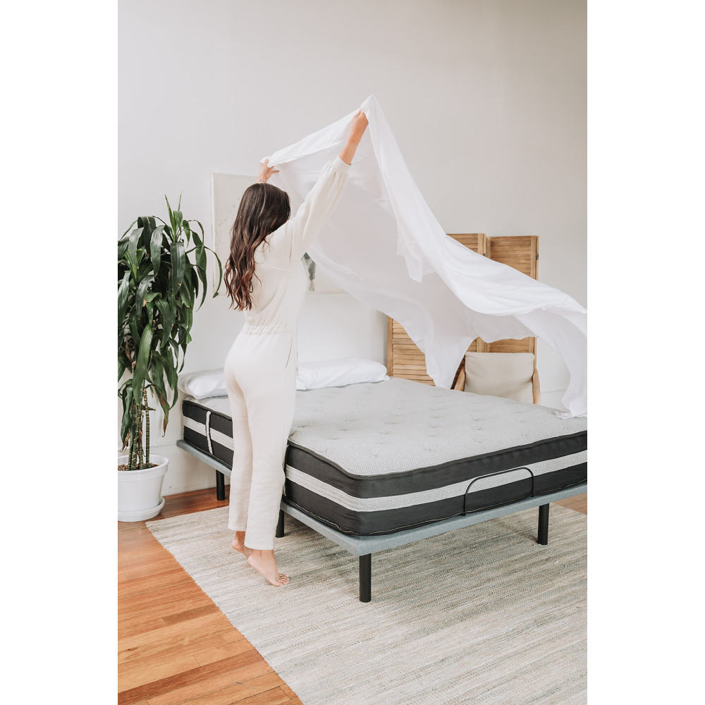Omne Sleep 4-Piece White Microplush and Bamboo Flex Head Queen Hypoallergenic Sheet Set