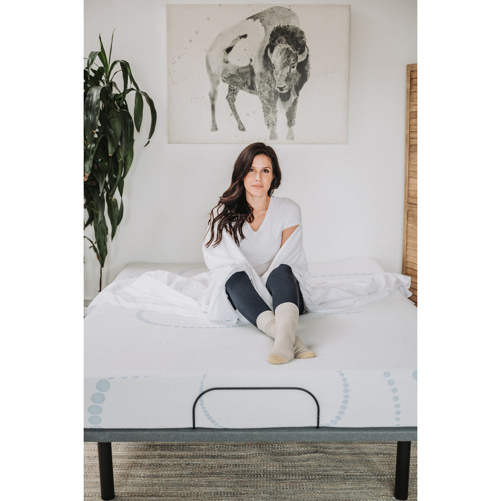 Omne Sleep 4-Piece White Microplush and Bamboo Flex Head Queen Hypoallergenic Sheet Set
