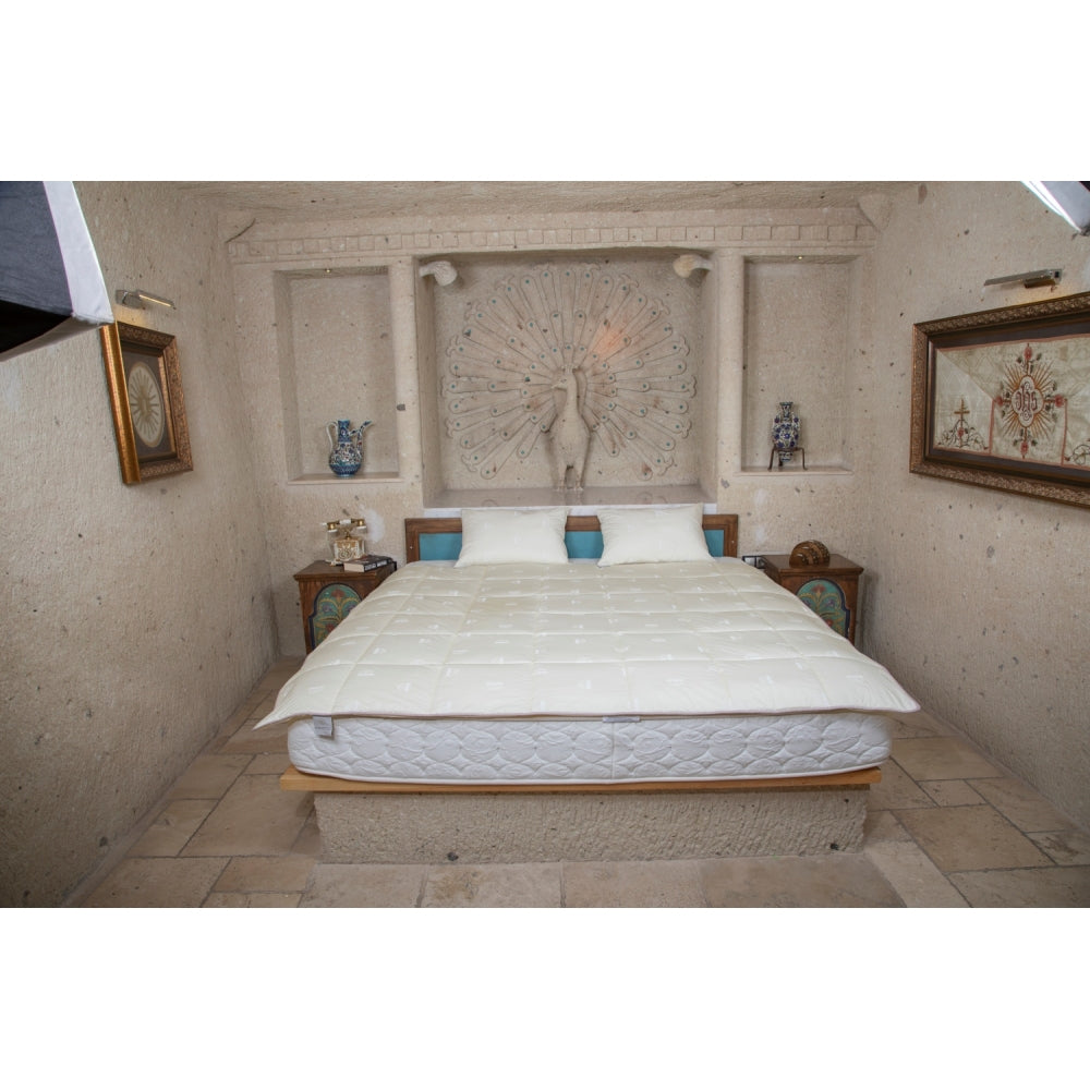 Duvetta Wooly Twin Size Quilt
