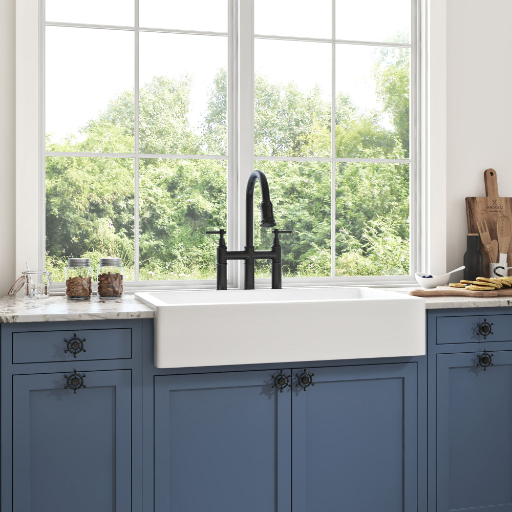 30"L x 19" W Farmhouse/Apron Front White Ceramic Kitchen Sink