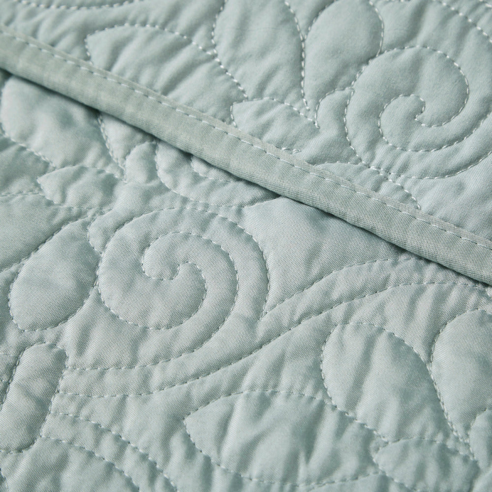 Oversized Quilted Throw Seafoam 60x70"