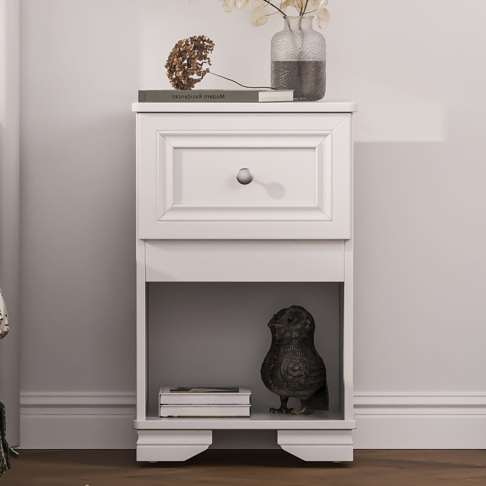 3-Pieces Bedroom Set, 6-Drawer Dresser and Two Nightstands with Metal Handles, Elegant Design and Retro Style,White