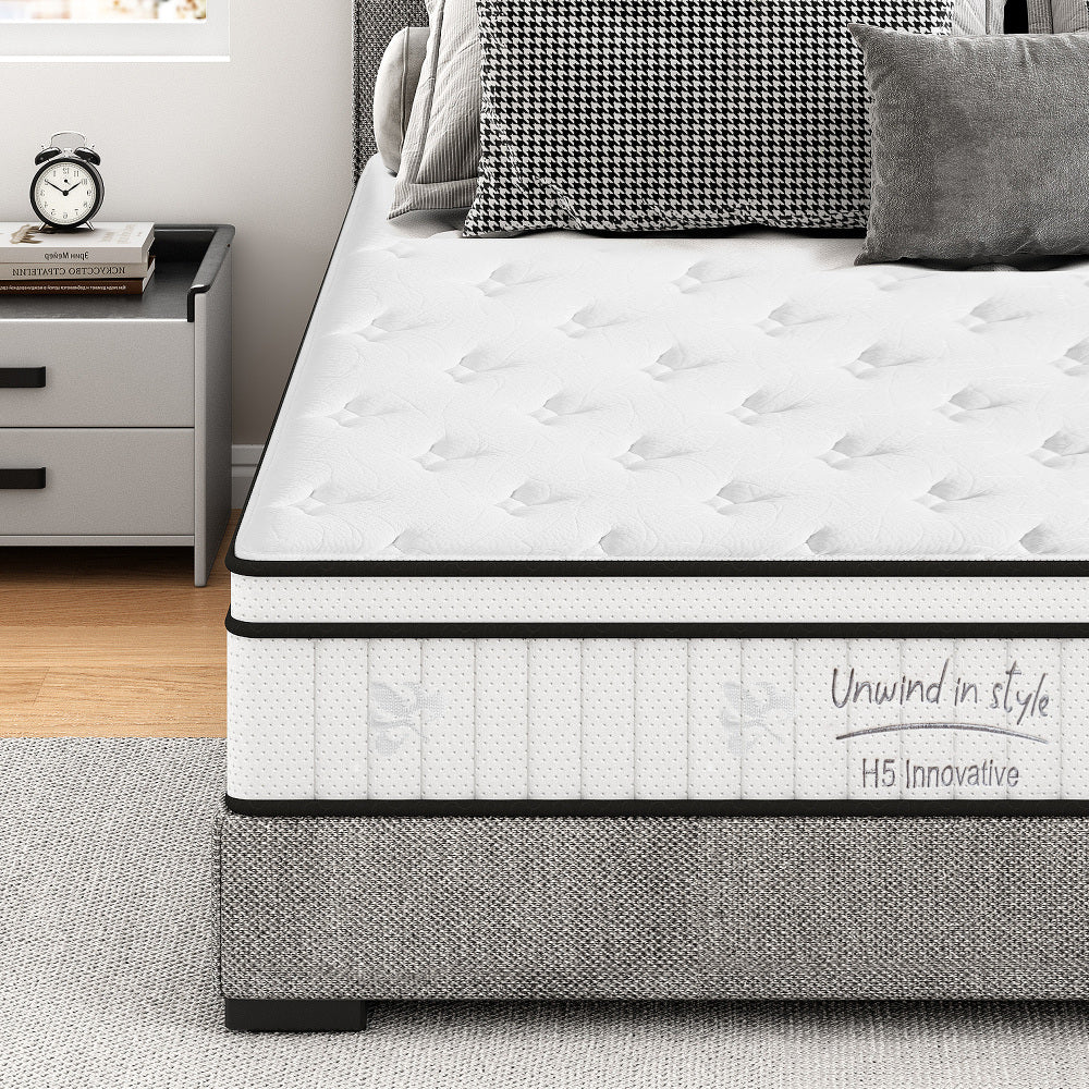 Queen Size Mattress,12 Inch Hybrid Mattress, Individually Pocketed Innerspring, Medium FirmQueen