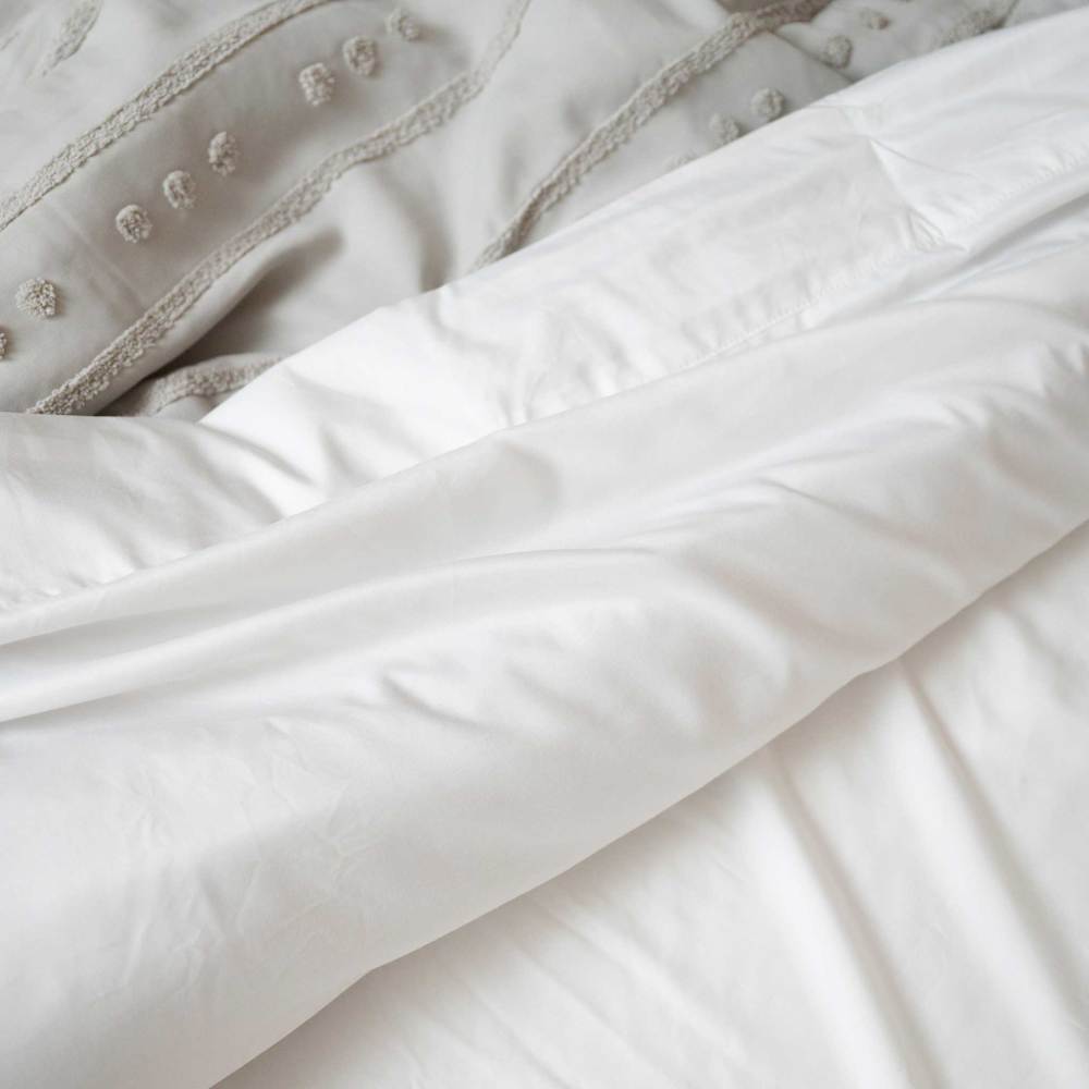 Thread™ Split Head Queen Microplush + Bamboo Sheet Set in White