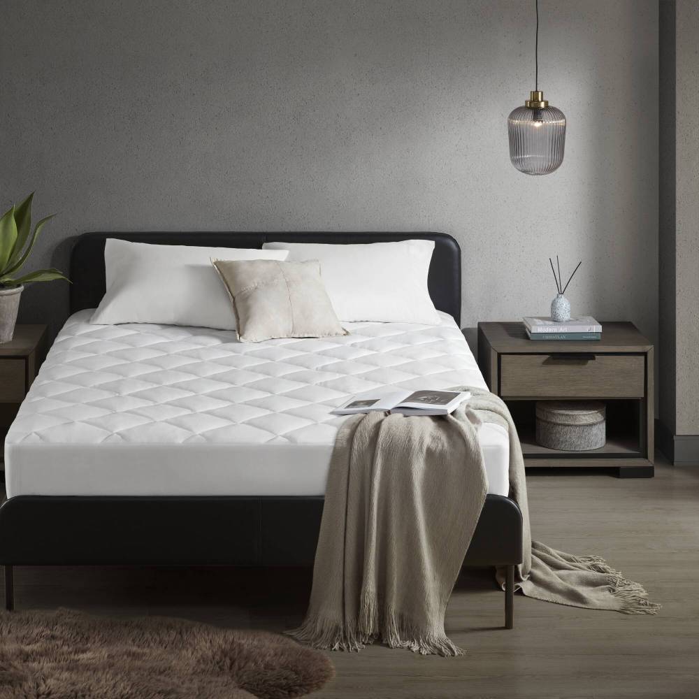 Overfilled Deep Pocket Mattress Pad White Queen